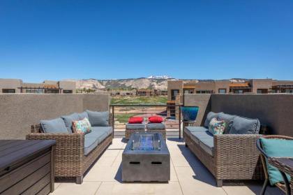 Sereni-tee time - image 13