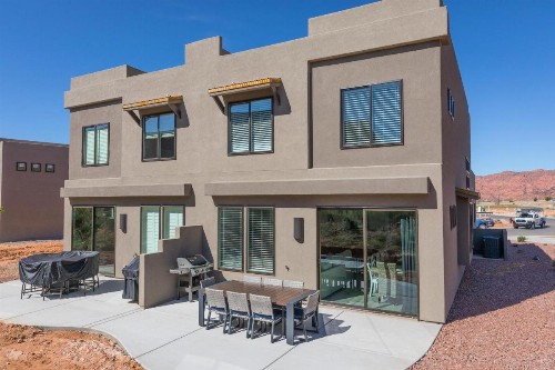 Red Rock Rooftop - image 10