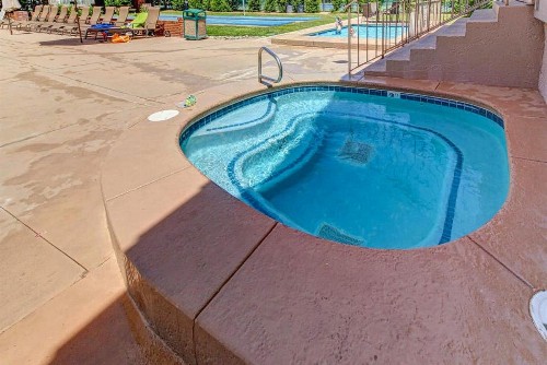 Penthouse at the Village - image 7