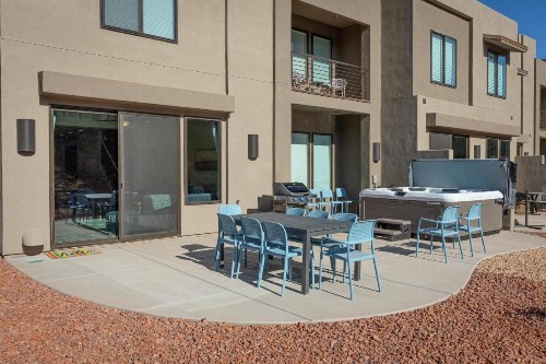 Cliffside Retreat - image 13