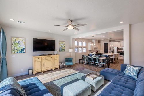 Cliffside Retreat - image 9
