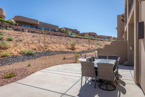 Poolside Paradise - image 4