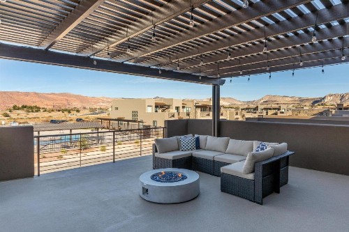 Oasis by the Pool - image 38