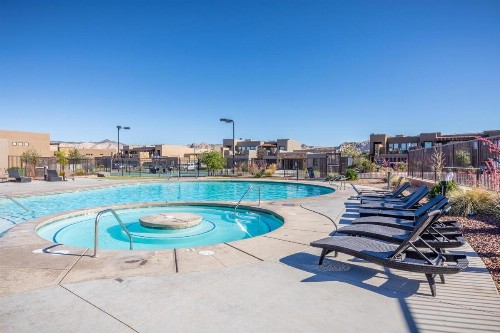Oasis by the Pool - image 41