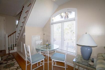 709 Ocean Cottage - One Bedroom House - image 8