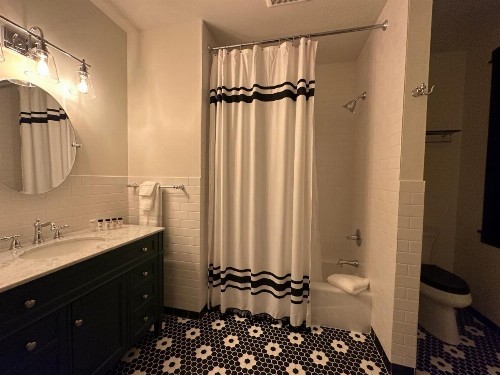Boardwalk Inn - image 6