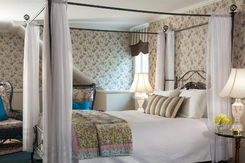 Rabbit Hill Inn - image 24