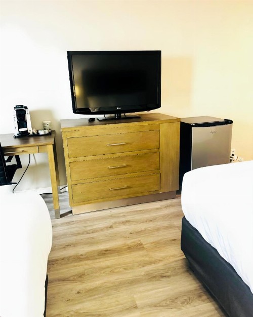 Silver Beach Hotel - image 24