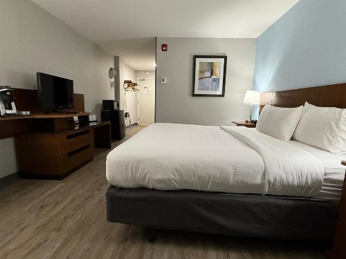 Silver Beach Hotel - image 30
