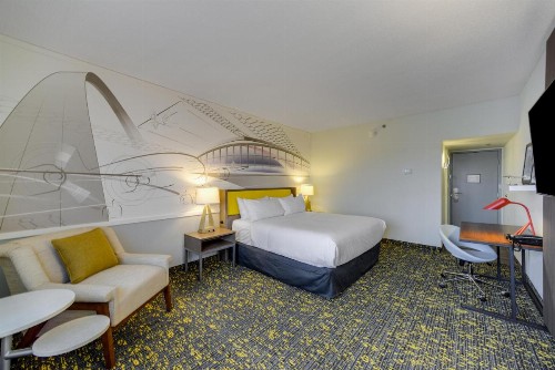Hotel RL St Louis Airport - image 13