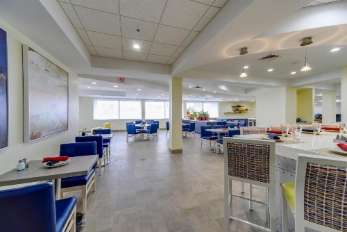 Hotel RL St Louis Airport - image 16