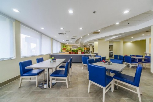 Hotel RL St Louis Airport - image 19