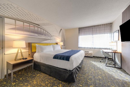 Hotel RL St Louis Airport - image 28