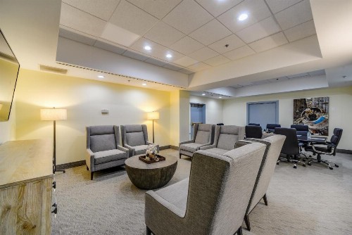 Hotel RL St Louis Airport - image 38