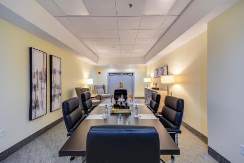 Hotel RL St Louis Airport - image 40