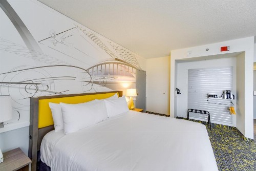 Hotel RL St Louis Airport - image 43