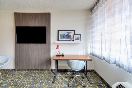Hotel RL St Louis Airport - image 44