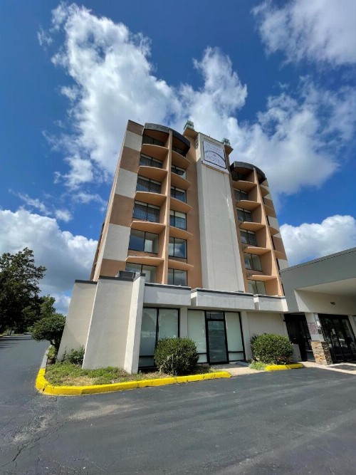 Hotel RL St Louis Airport - image 47