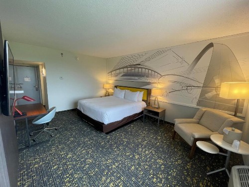 Hotel RL St Louis Airport - image 48