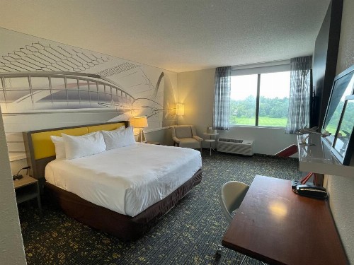Hotel RL St Louis Airport - image 49