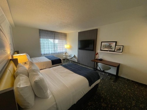 Hotel RL St Louis Airport - image 6