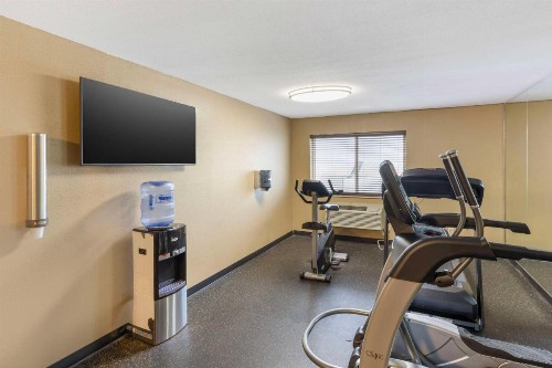 Best Western St. Louis Inn - image 10