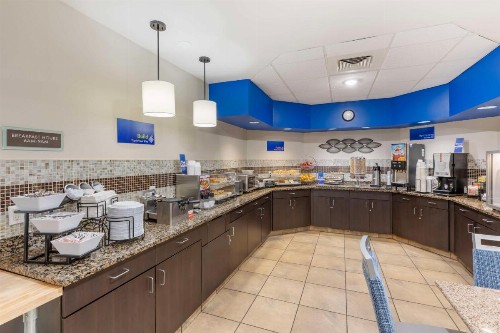 Best Western St. Louis Inn - image 22