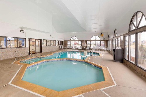 Best Western St. Louis Inn - image 23