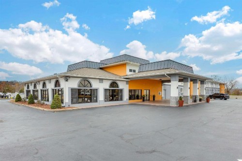 Best Western St. Louis Inn - image 39