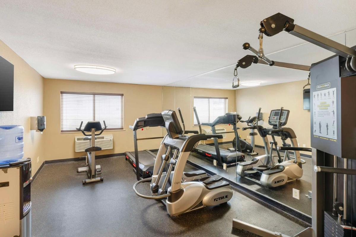 Best Western St. Louis Inn - image 6
