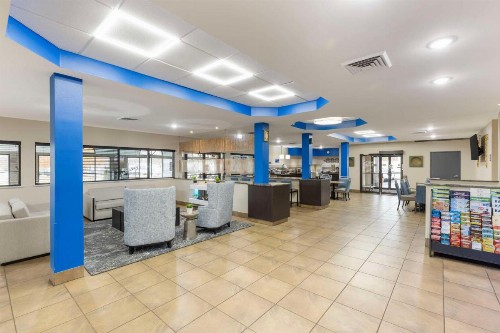 Best Western St. Louis Inn - image 7