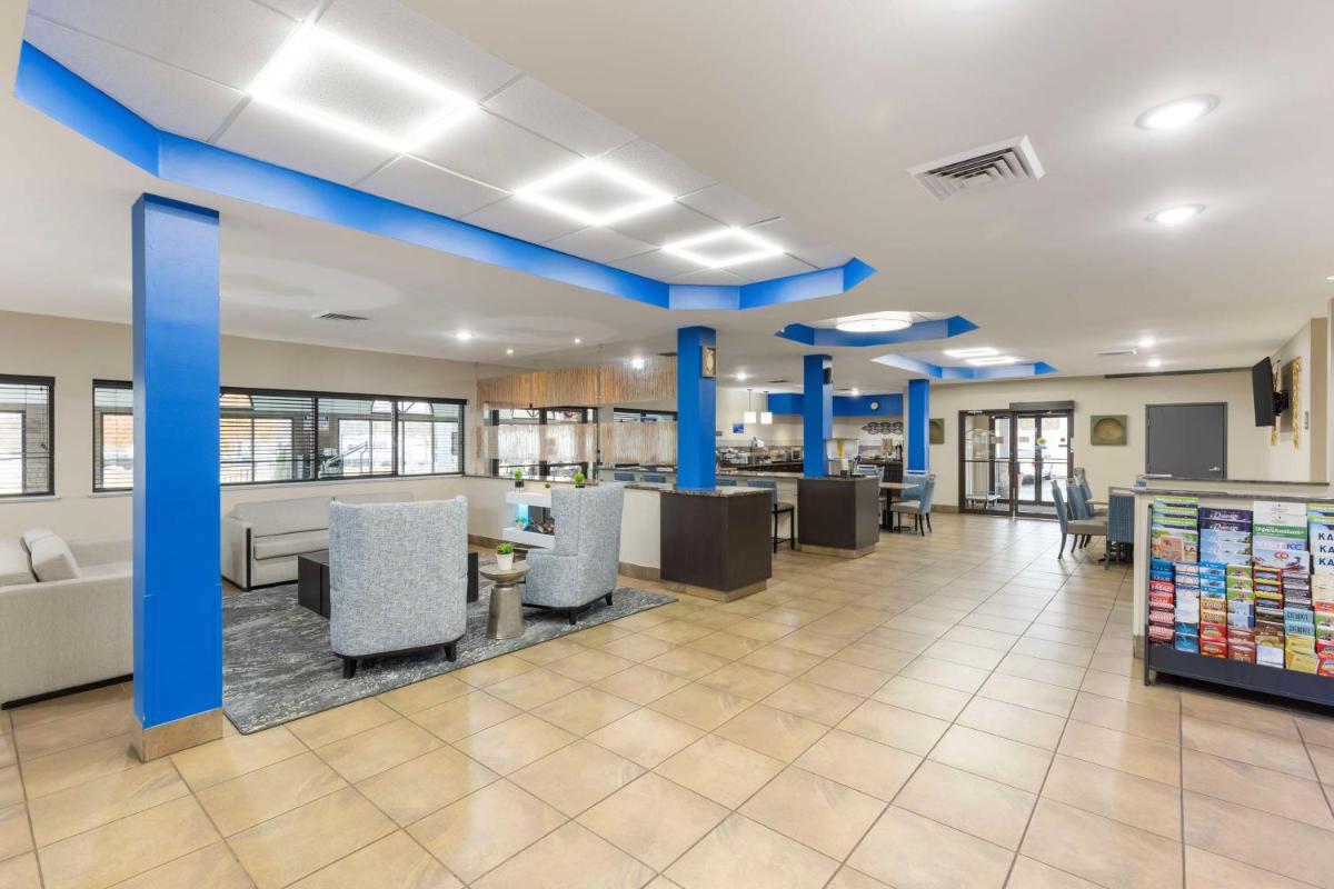 Best Western St. Louis Inn - image 7