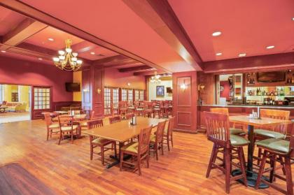 OYO Hotel St Louis Downtown City Center MO - image 11