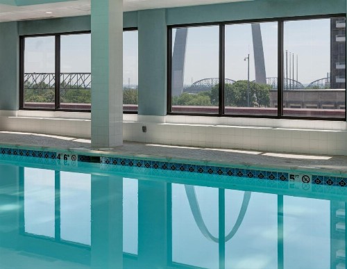Hampton Inn St Louis- at the Arch - image 11