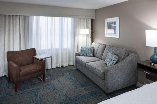 Hampton Inn St Louis- at the Arch - image 27