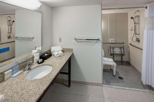 Hampton Inn St Louis- at the Arch - image 30