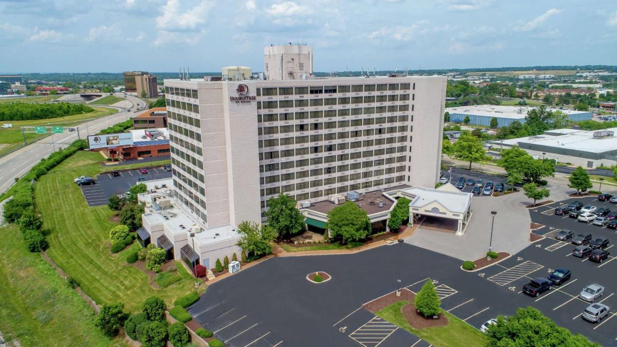 DoubleTree by Hilton St. Louis at Westport - main image