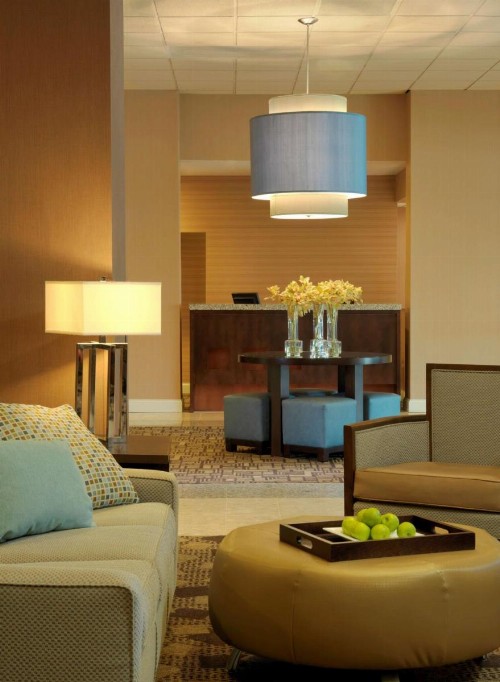 DoubleTree by Hilton St. Louis at Westport - image 5