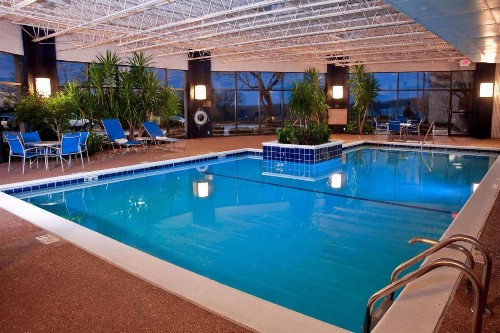 DoubleTree by Hilton St. Louis at Westport - image 6