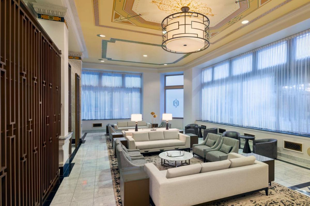 Hilton St. Louis Downtown at the Arch - image 3
