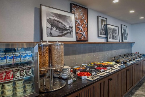 Hilton St. Louis Airport - image 13