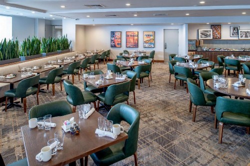 Hilton St. Louis Airport - image 16