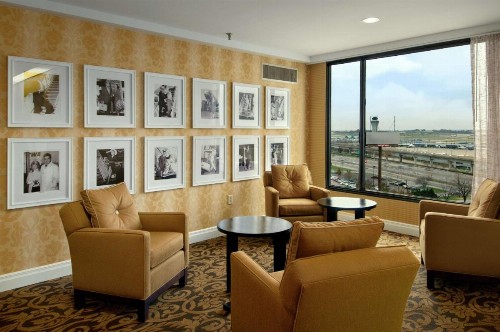 Hilton St. Louis Airport - image 3