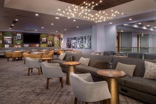 Hilton St. Louis Airport - image 36