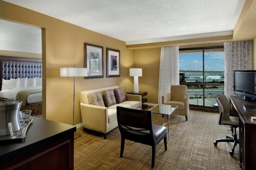 Hilton St. Louis Airport - image 39