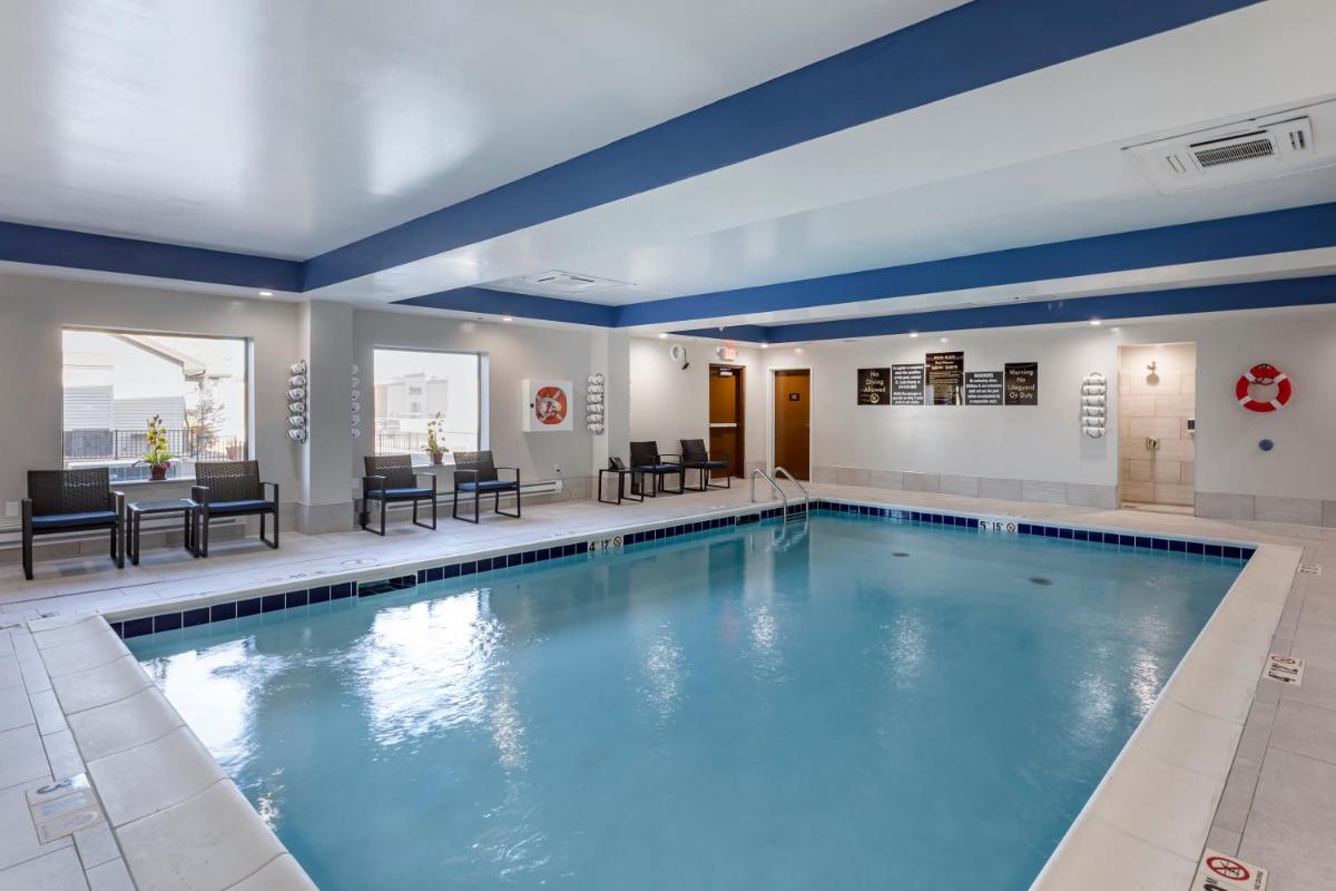 Days Inn by Wyndham St. Louis Lindbergh Boulevard - image 3