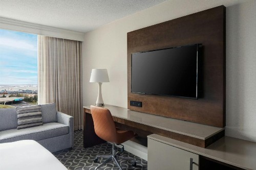 Marriott St. Louis Airport - image 25