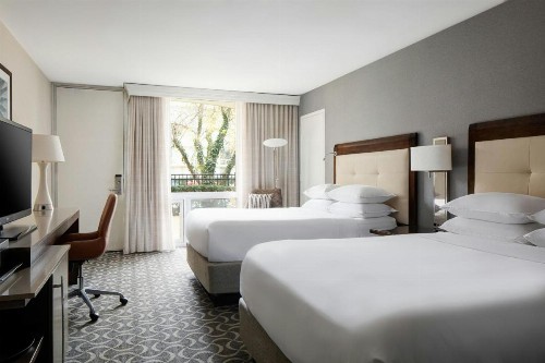 Marriott St. Louis Airport - image 4