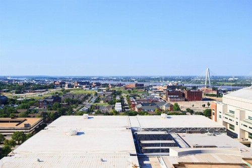 Marriott St. Louis Grand - image 12