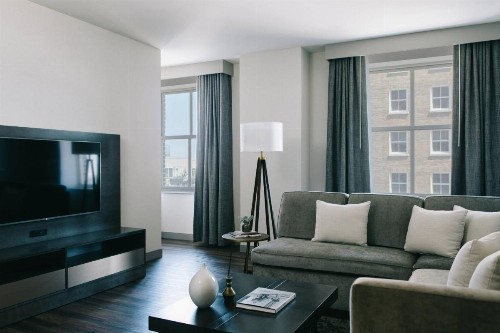 Marriott St. Louis Grand - image 25